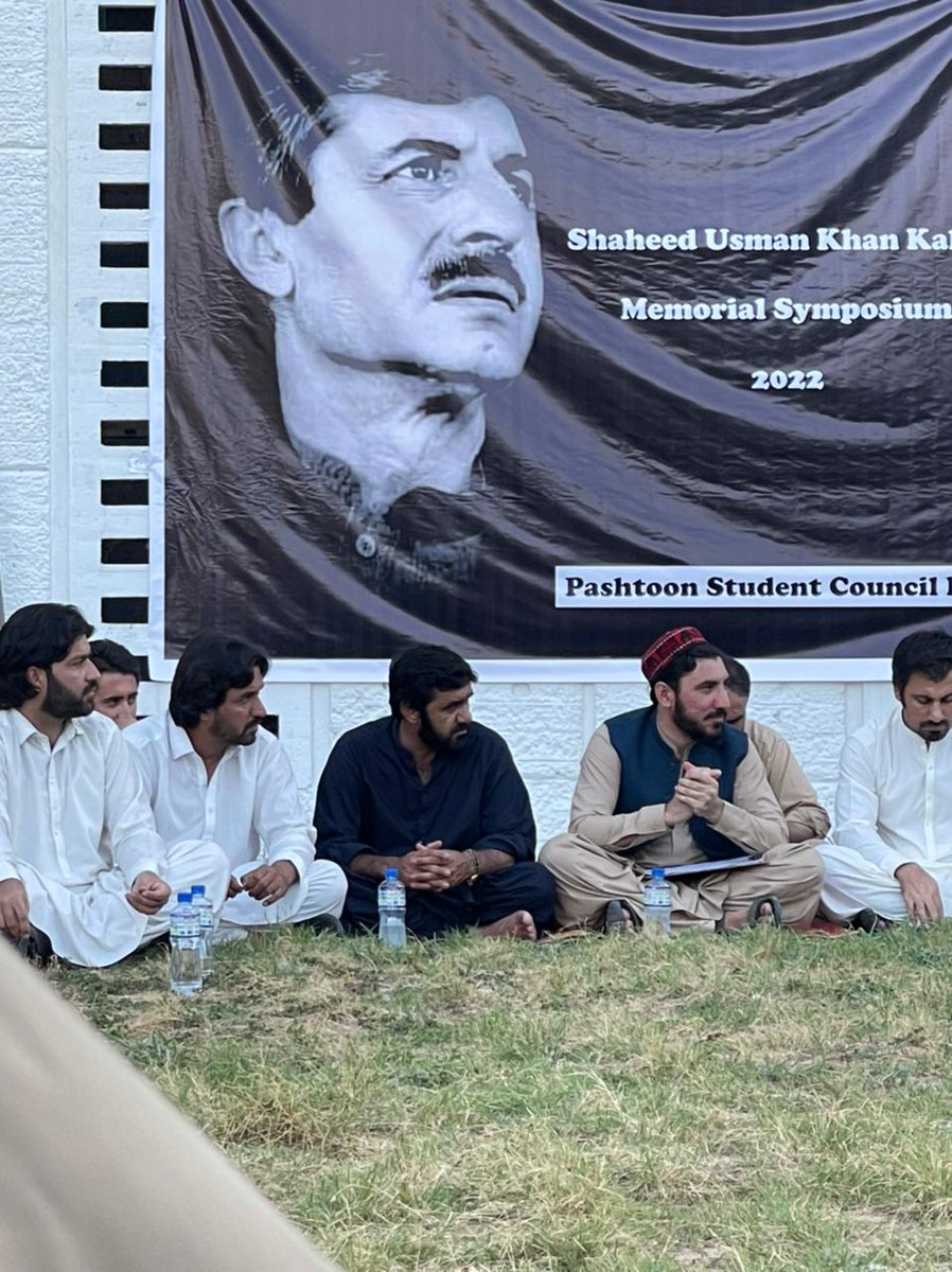 MZAMANKhan05's tweet photo. پښتون سټوډنټس کونسل نړيوال اسلامي پوهنتون اسلام اباد لخوا د ملی شهيد عثمان خان کاکړ په ياد کې غونډه ترسره شوه چې په ګنړ شمير ملګرو ګډون وکړو.
غونډي ته د پښتون ژغورنې غورځنګ مشر محترم منظور پښتون، ډاکټر خادم حسين او حبيب الله کاکړ ويناوي وکړي
#PSC_IIUI https://t.co/6m2lGw1q5f