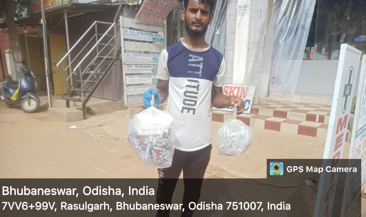 bmcbbsr's tweet photo. E waste &amp; Domestic hazardous waste are being collected today from several areas of the city.

We request all not to throw #ewaste outside &amp; hand it over to the Safa Gadi during collection.

#SwachhaOdishaSusthaOdisha 

@CMO_Odisha @HUDDeptOdisha @SwachhBharatGov https://t.co/6y3bavWP1R