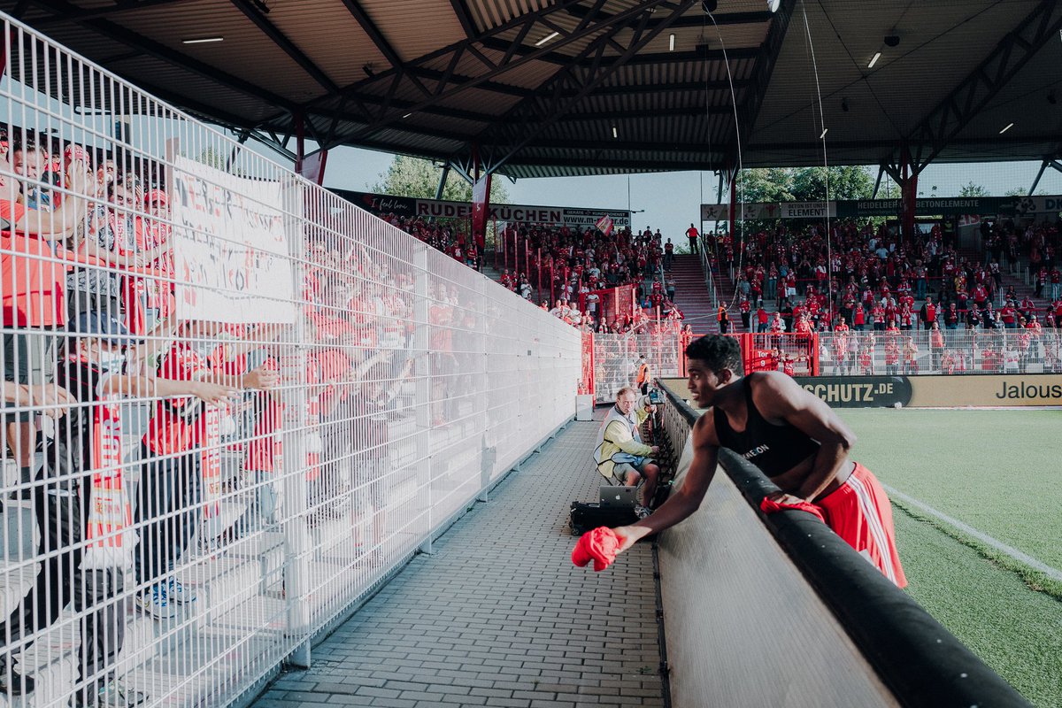 fcunion's tweet photo. 𝗗𝗔𝗡𝗞𝗘 für alles, @taiwoawoniyi18! ❤️🤍 https://t.co/RhDnyyDDAa