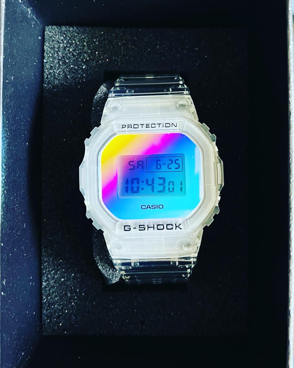 woodchopper08's tweet photo. 格好いいSummer Watchを購入した。想像通り何もみえねぇ😂けど、大満足^ ^
ありがとう。@CASIOJapan さん
#dw5600srs7jf
#gshock
#clearwatch
#casio
#Gショック
#スケルトン https://t.co/1yxf6tVONX