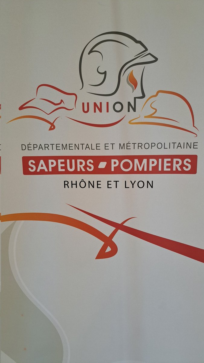 AlexandreMT_PRO's tweet photo. #JNSP 🧑‍🚒 et 68ème AG de l'@udmsp69 à #Givors sous la présidence de @RoberjotPatrick. Forums et challenge sportif des #JSP cet après-midi sous le ☀️. L'#union proche des adhérents au quotidien avec son #action #sociale, la @MNSPF à vos côtés 😉 https://t.co/MIEInK0mLR