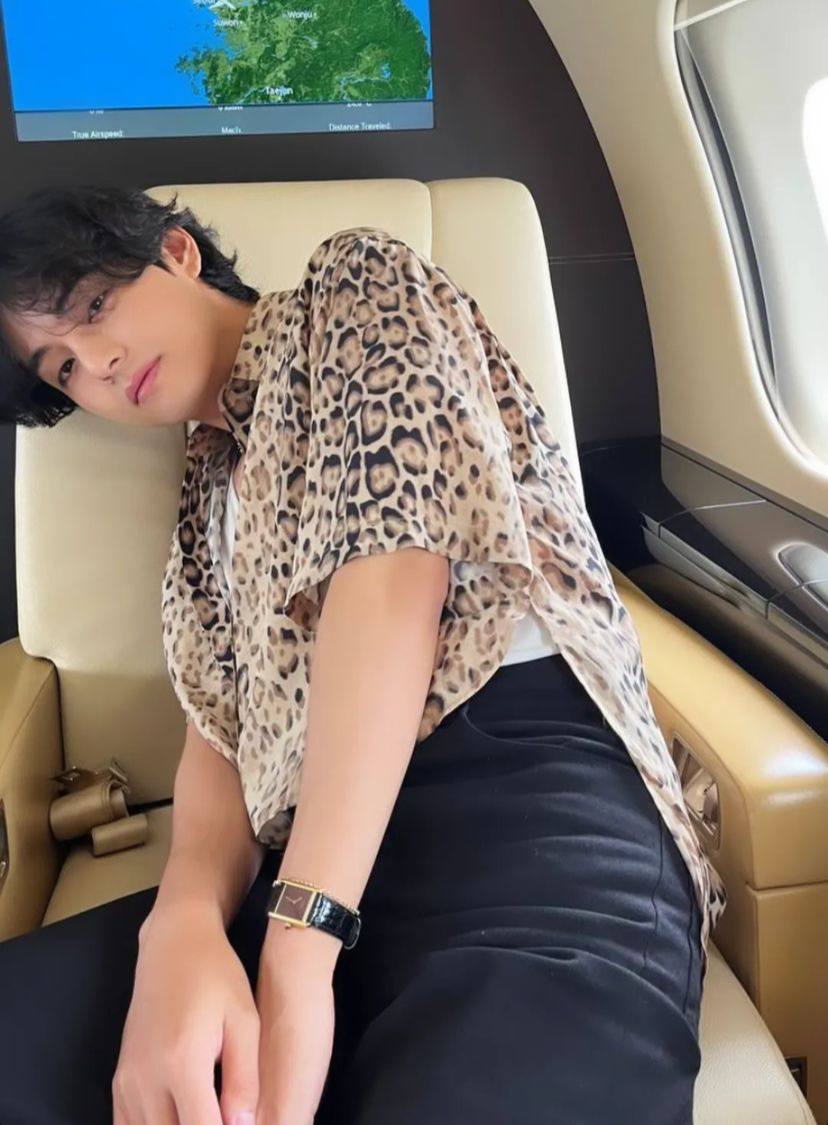 париж – это определенно место тэхена