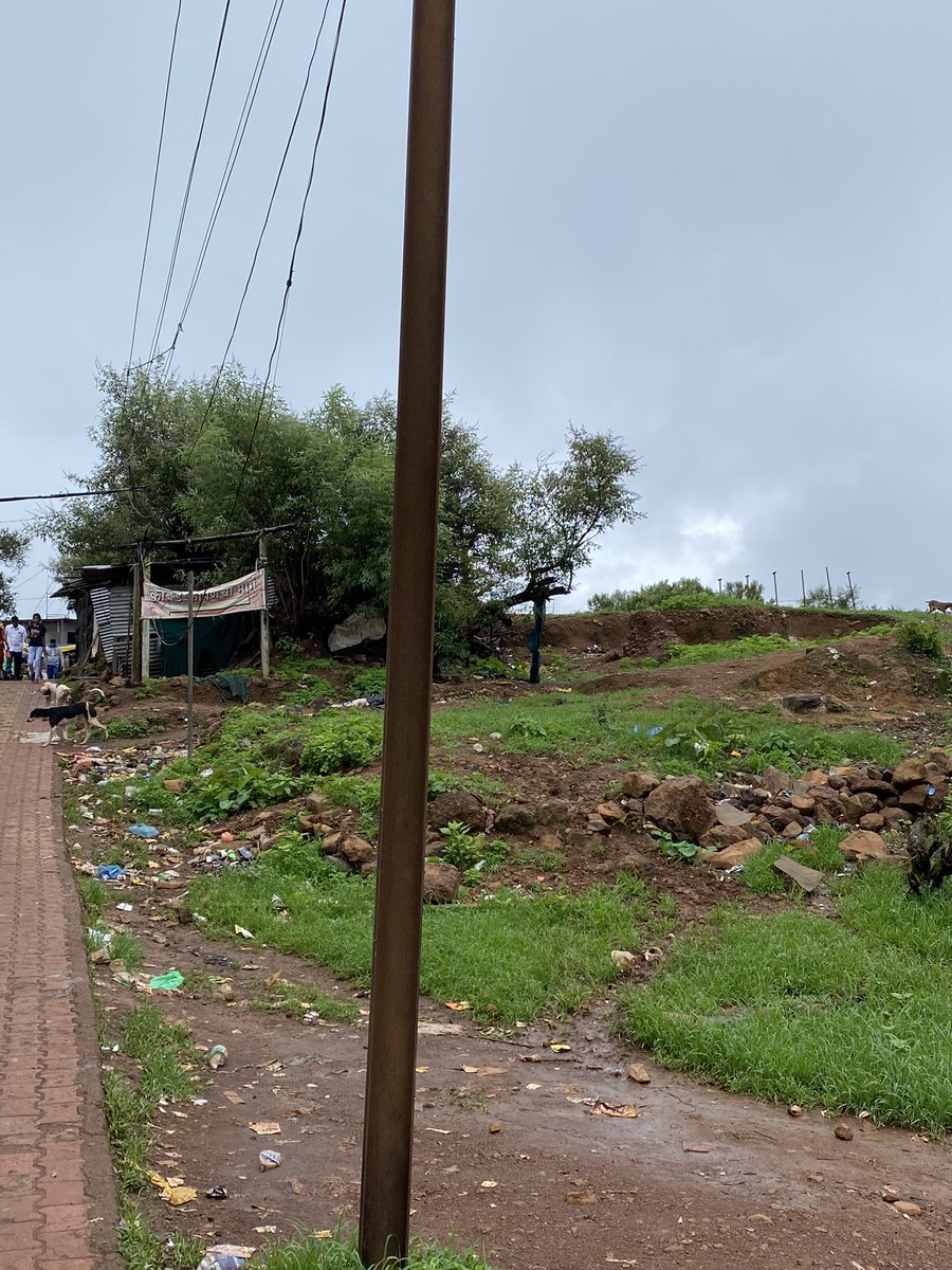 YashPatil_5's tweet photo. “विशाळगड” हा महाराजांच्या कामी आला त्या गडाची ही वाईट आवस्था पाहून खरोखर रहावले नाही.या अतिशय वाईट हालाकीतून विशाळगड वाचवण्यासाठी तसेच राजांचा अपमान थांबवण्यासाठी हे चार शब्द लिहीत आहे.”विशाळगड” हा वाचलाच पाहीजे.🙏🏽#SaveVishalgad  #विशाळगडवाचवा @YuvrajSambhaji @Chh_Udayanraje https://t.co/d8zkfjWFuL