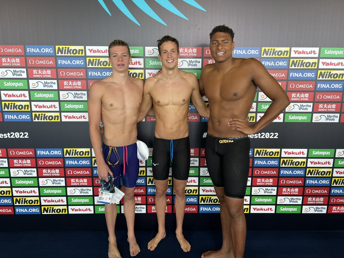 #EnDirect #Budapest2022 #Natation
Le relais 4x100m 4 nages français composé de Yohann NDOYE BROUARD, Antoine VIQUERAT, Léon MARCHAND et Maxime GROUSSET fait le 2e temps des séries e 3:32.98. RDV à la finale  💪🏼🇫🇷
#TeamFrance #TeamFFN