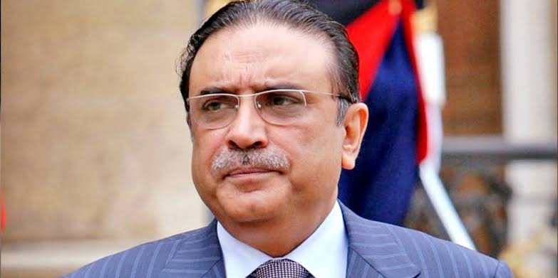 i_Ahsan__'s tweet photo. Combined they have declared assets worth 2.24 billion Rs. They along with 172 others, are under trial in "fake accounts case" involving theft of 72 billion Rs. Yet somehow you think it's the misery of poor giving them sleep less nights, you're a fool. https://t.co/419jZuaaFP