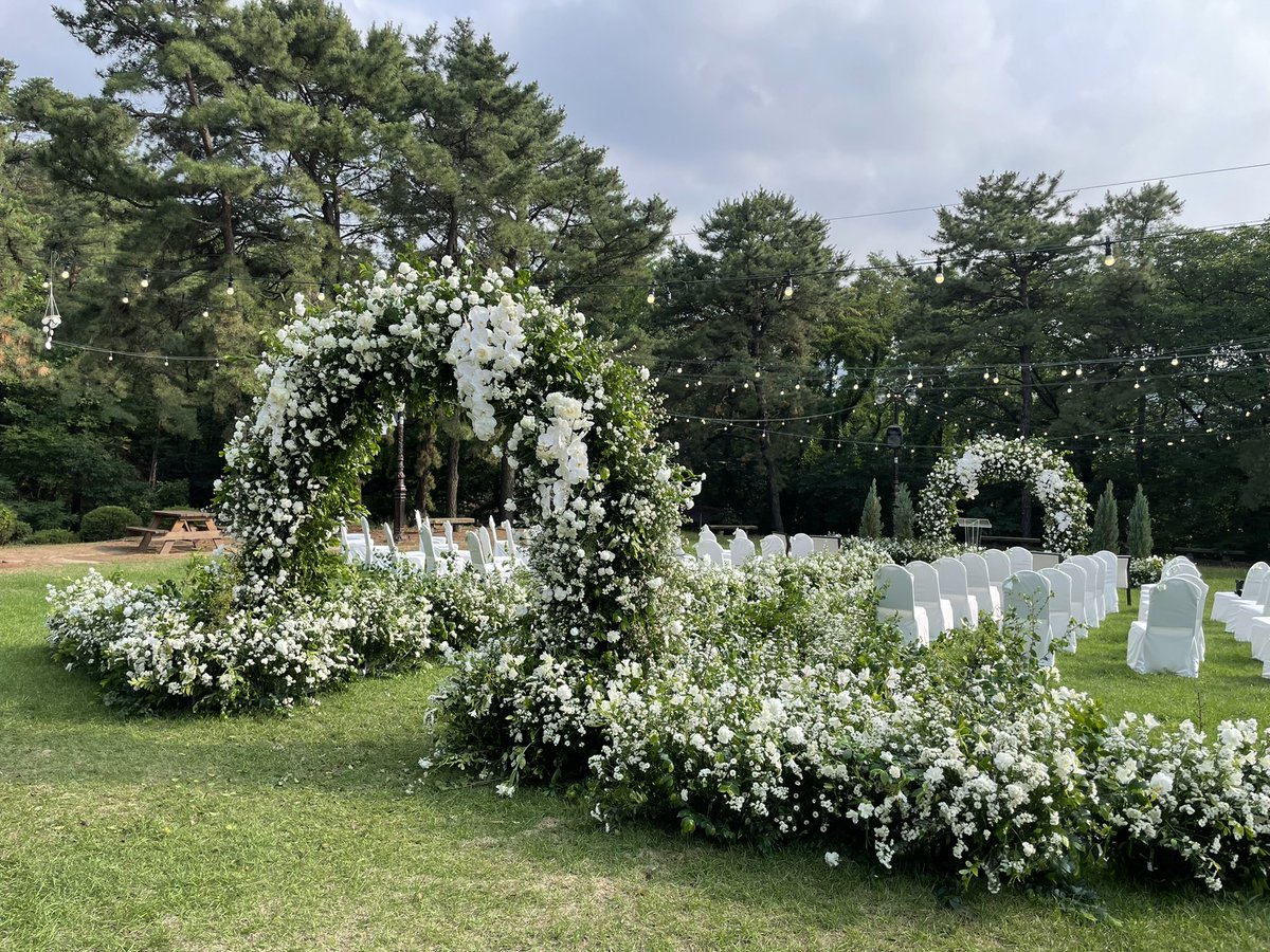 야외결혼식 음향시스템 음향렌탈
6. 25(토) 서울대학교 교수회관웨딩홀