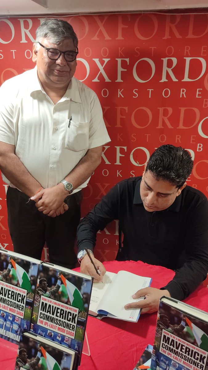 oxfordbookstore's tweet photo. Glimpses from the #booksigning session with @BoriaMajumdar at Oxford Bookstore Park Street
@SimonSchusterIN
#OxfordBookstore #BookSigningSession #ParkStreet #Kolkata #ApeejayGroup #MaverickCommissioner #boriamajumdar #authorsigning https://t.co/1zM1Ji58Ls