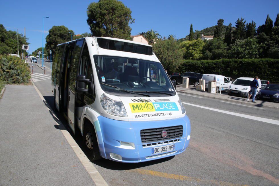 CACPLOfficiel's tweet photo. 🚎☀️ La navette #MimoPlage reprend du service, depuis ce matin et pour tout l’été, à @MandelieuVille !

🆕 Elle est accompagnée, pour cette saison 2022, d’une petite sœur - #LaLittorale - qui dessert le bord de mer mandolocien.

Infos 👉 https://t.co/VmqVVxxMmx https://t.co/T7HZGwQA6r