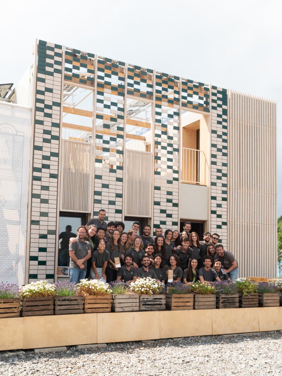UPV's tweet photo. El equipo @azaleaupv ha ganado el primer premio en Innovación en la @SDE21_22 , Solar Decathlon Europe 2022, la mejor competición de arquitectura e ingeniería del mundo. También ha conseguido otros dos 3º premios en las categorías de Arquitectura, y de Ingeniería y Construcción. https://t.co/fTeC27jNzT