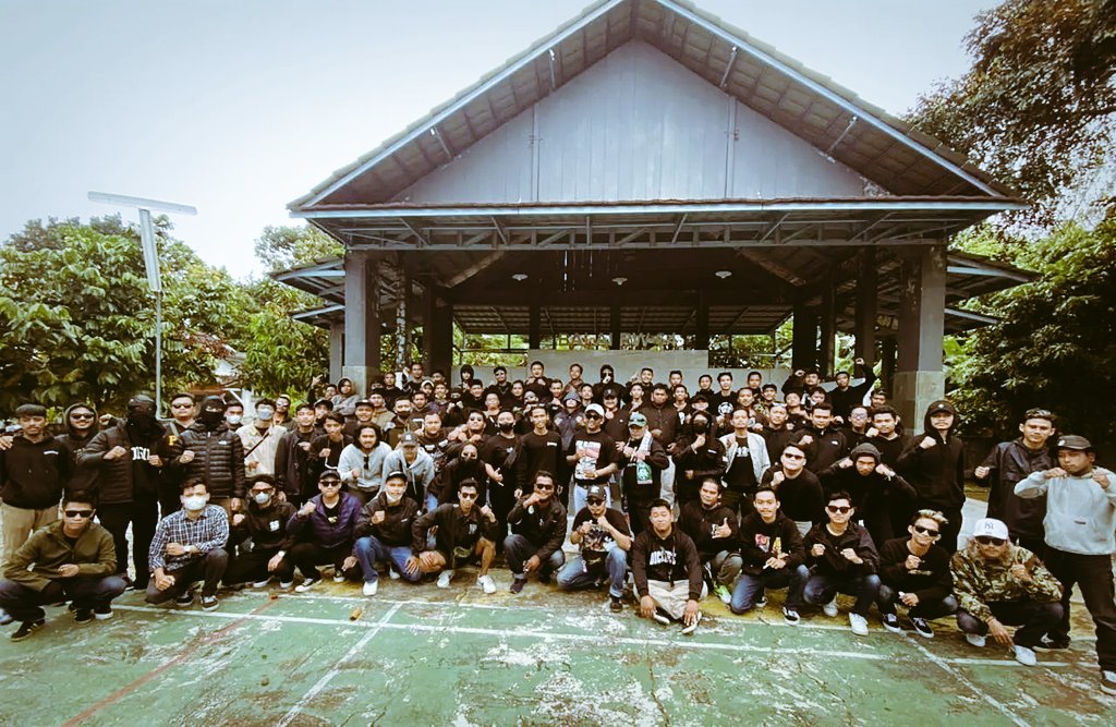 panjang umur kau saudaraku, cinta PSS selalu <a href="/RedTA76/">Red Terrace Alliance 1976</a> <a href="/bushwackers1976/">BUSHWACKERS1976</a> <a href="/BRISED1976/">BRISED 1976</a> <a href="/suicidesquad76/">𝟏𝟏.𝟓</a> <a href="/ECR_1976/">Eagle Central Region</a>