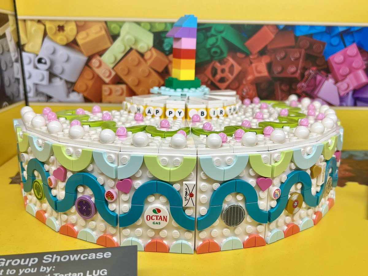 TartanLUG's tweet photo. Happy Birthday #LegoStoreEdinburgh! One year ago today our first east coast retail shop opened up.
To celebrate, talented builder and #TartanLUG member Alastair Disley has designed this delicious #Lego #BirthdayCake model for the shop.
#Lego90Years #レゴ #Afol #RLUG #Minifig https://t.co/eWPbWDftJe