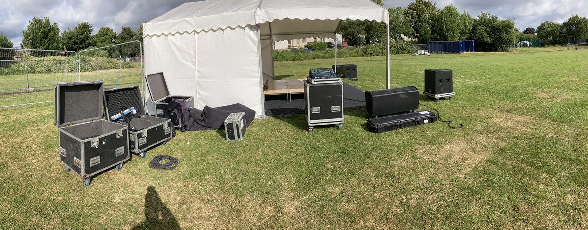patrick_h_lauke's tweet photo. #skoolfest 2022 setup at @standrewsce ... love roady-ing https://t.co/OeRfP45vo3