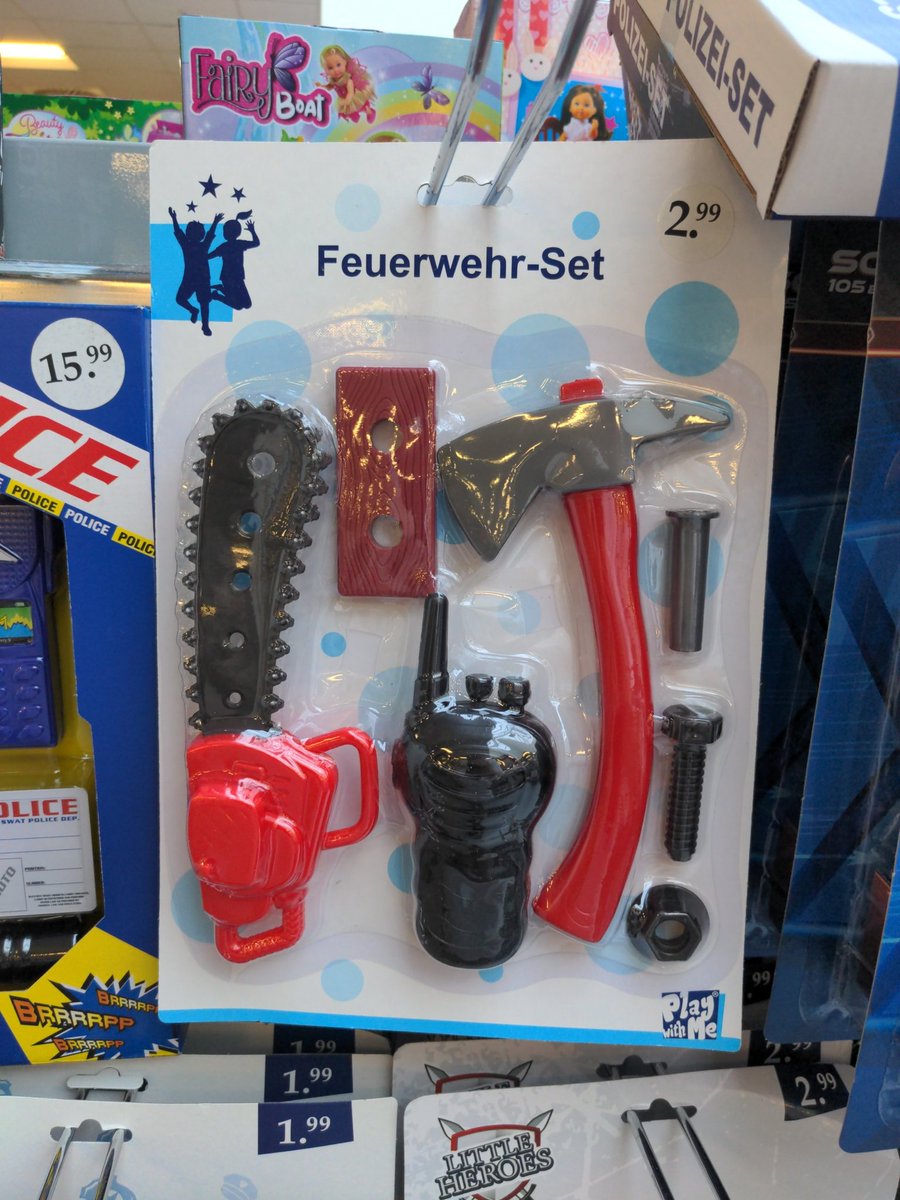 ichbincupca's tweet photo. Nennen Sie 5 Dinge die Sie mit Feuerwehr verbinden. #Familienduell https://t.co/IgLarURceX