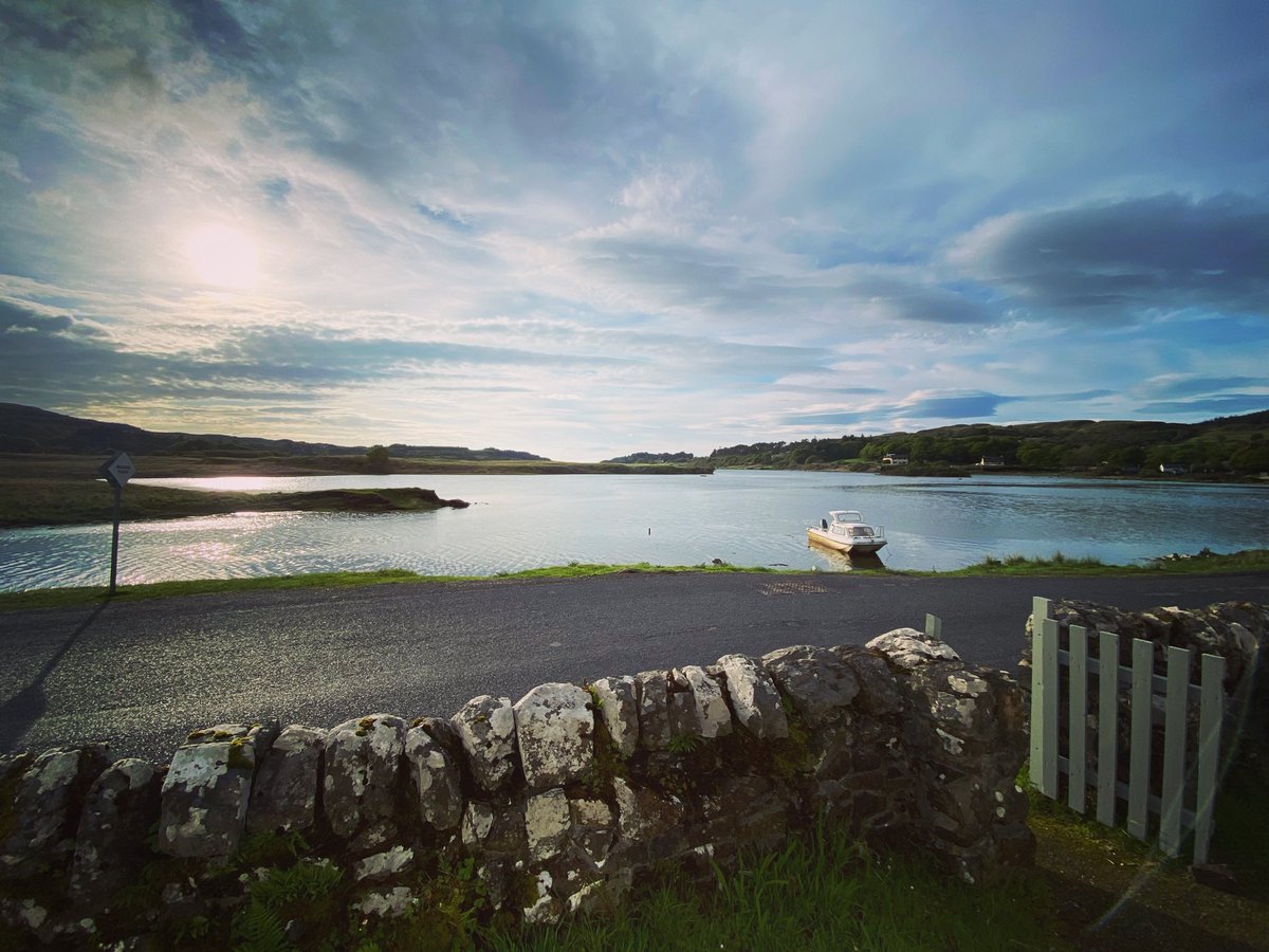 clachan_cottage's tweet photo. Clachan Cottage is available to book from June - September 2023. Sleeps 2. Booking now open! #mull #dervaig #scotland https://t.co/dq5aTdeomb https://t.co/c9N42l6n2W