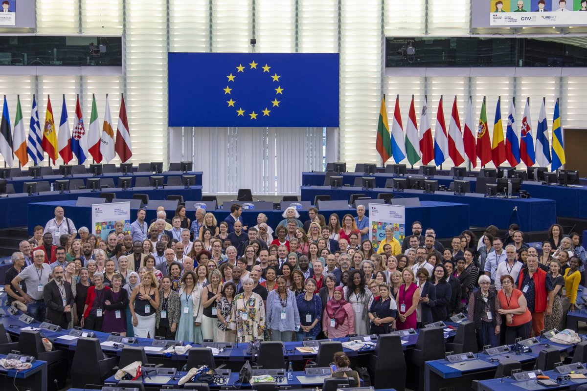 fabienne_keller's tweet photo. Retour sur 2 jours de rencontres et d’échanges passionnants au Parlement européen à #Strasbourg sur les enjeux de la participation citoyenne en Europe 🇪🇺

Merci à toutes les équipes d’organisation du @CNV_villes, @AcnActive @ANCTerritoires @URBACT et du @PEStrasbourg bien sûr! 🙏🏻 https://t.co/64mvTJUSsB