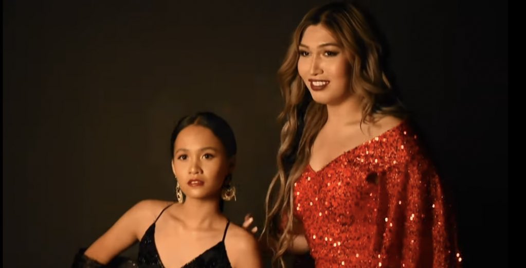 teamGINofc's tweet photo. Watch Rafs newest intro with her two supportive besties Gin and Seham💖

Rafs Youtube: https://t.co/S4k4OEkZCK https://t.co/4TQomXW89O