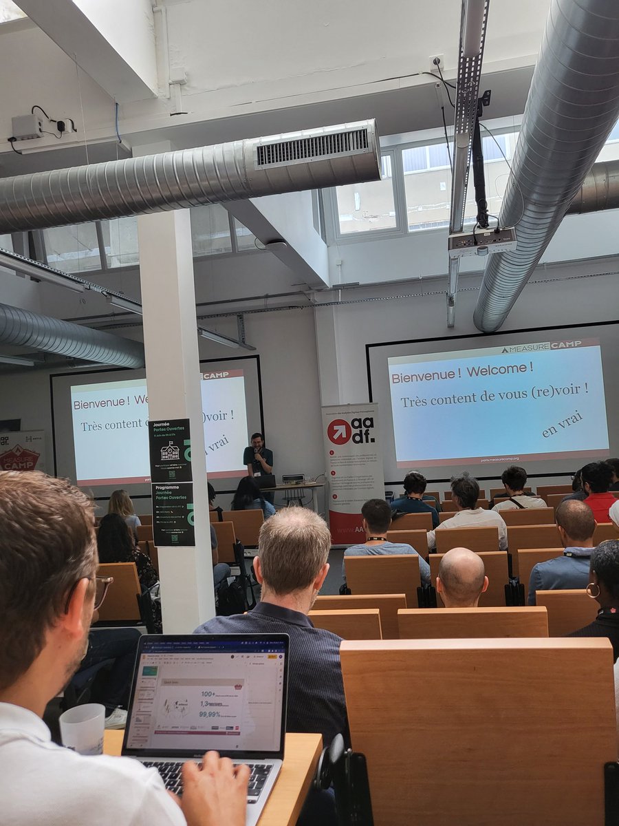 WebetVal's tweet photo. Et c'est parti pour le measure camp Paris 2022  ! #MCParis2022 #MeasureCamp https://t.co/c1ryyTCsSG https://t.co/r1O7BQAwNb
