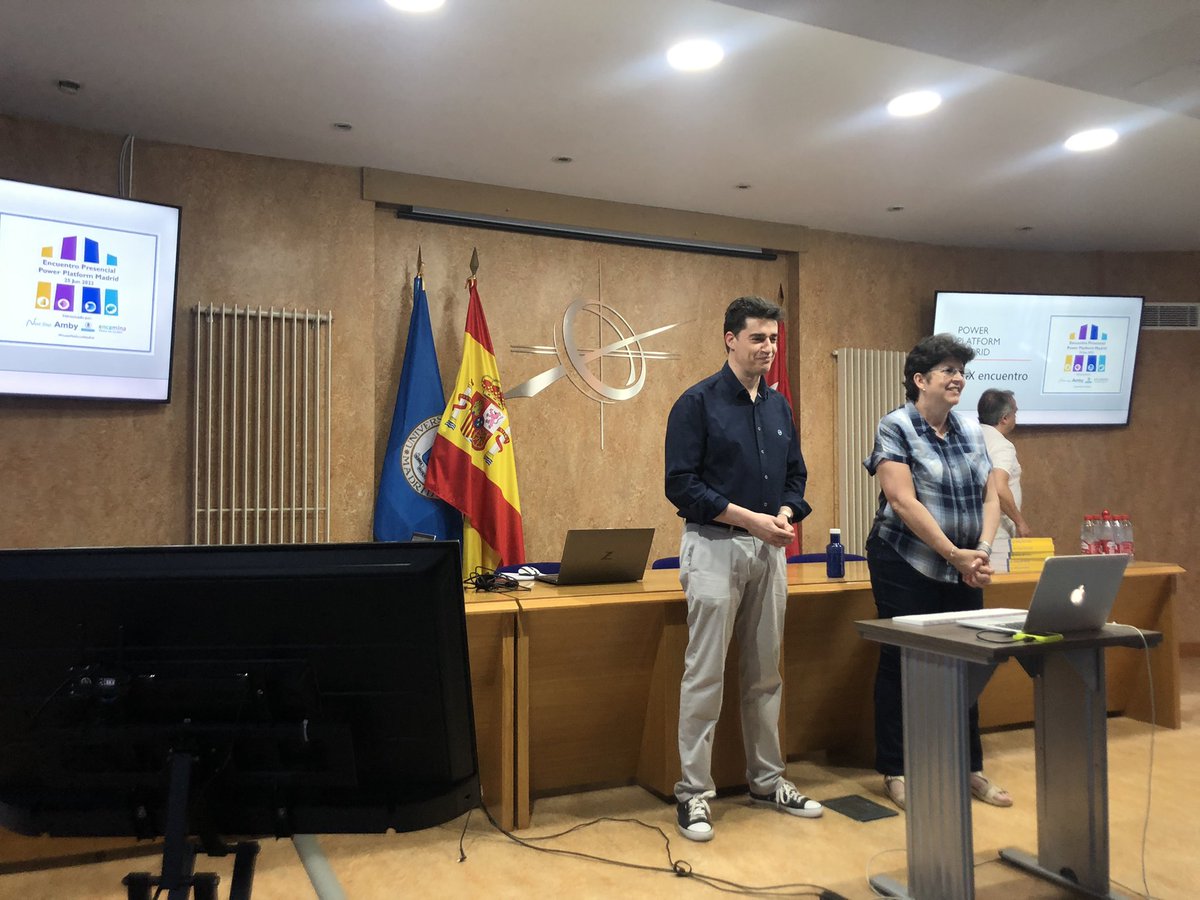CynthiaQT's tweet photo. XXX encuentro de #PowerPlatform Madrid 👩‍💻🧑‍💻📊 https://t.co/TMQTQjgvKF