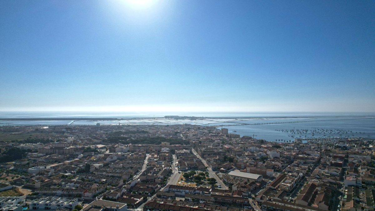 fmiglucas's tweet photo. El #Marmenor y las #salinasdesanpedro @LoPaganNautico @TurismoRMurcia @tiempobrasero @Isabelscribano @CesarGonzaloGar @La7_tv @ElTiempoA3 @SomosMeteo @MeteOrihuela @MeteoChatSE @ElTiempo_tve @MeteoMenor https://t.co/ctrwx2UGa6
