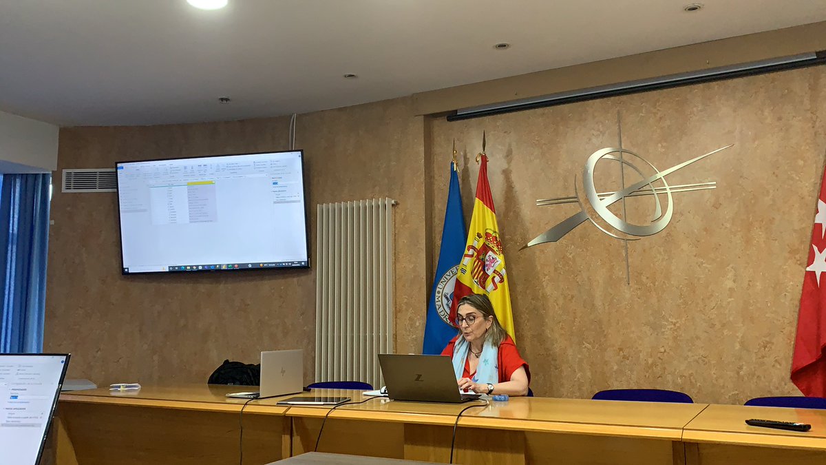 ambynet's tweet photo. #VisibilidadTalentoFemenino con @mjvidal1967 en #PowerPlatformMadrid XXX Encuentro Excelente sesión en la que desarrolla el análisis con @MSPowerQuery y lenguaje #M 🤗👍👏#WIT #WInSTEM https://t.co/0a0qpsQBoN