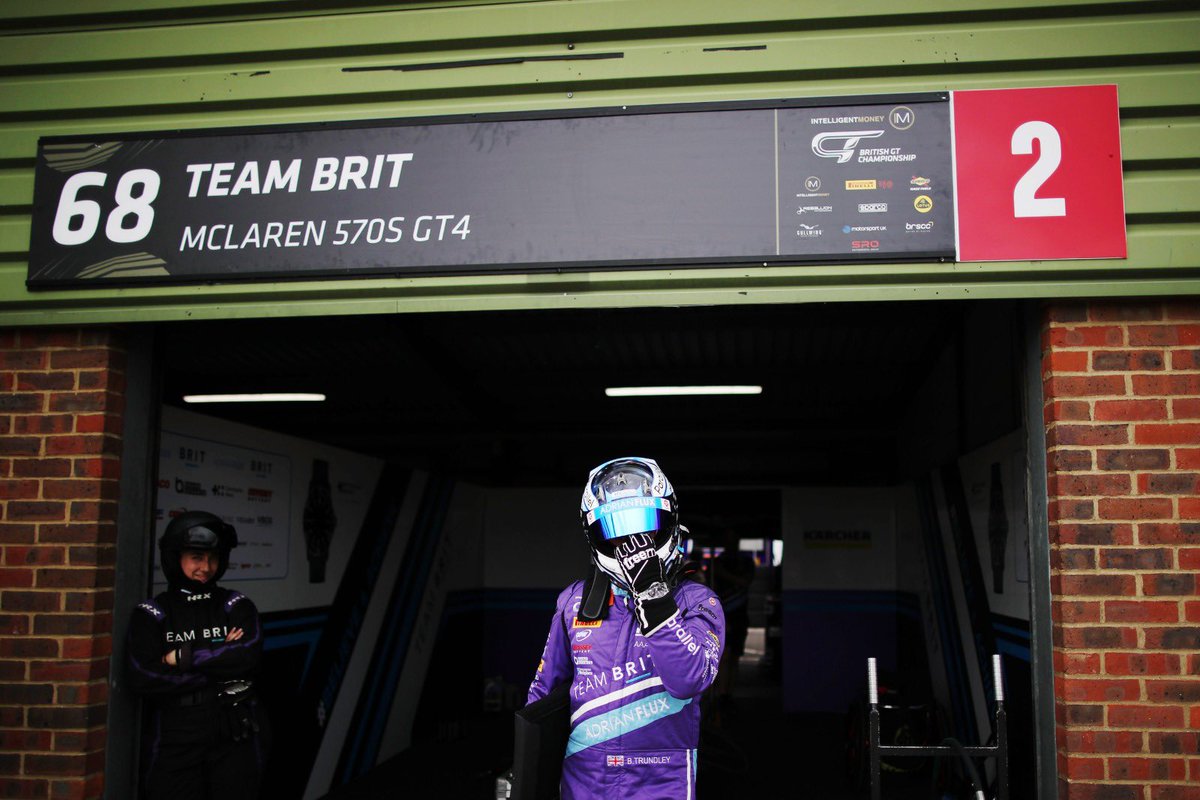 We’re here at <a href="/SnettertonMSV/">Snetterton Circuit</a> for round 5&amp;6 of <a href="/BritishGT/">🇬🇧 #BritishGT 🏁</a> 🧡
FP1 is live now and FP2 is at 12:05 
Set your ⏰ for qualifying at 16:38 and 16:53 🏁

📸 <a href="/JakobEbrey/">JEP</a> 
#Motorsport #Autism #AutismAwareness #britishgt #McLaren