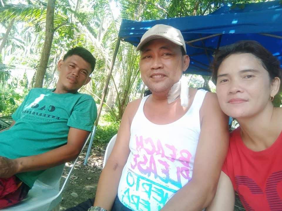 WishKoLangGMA's tweet photo. MISIS NA HUMIHINGI NG TULONG SA PAG-DA-DIALYSIS NG KANYANG ASAWA, SINORPRESA NG WISH KO LANG! โจ
Nag-comment lang, natupad na ang HILING!
Kapuso, may INSTANT WISH ka rin ba? Ibahagi na ang iyong hiling at baka ang wish mo na ang tuparin ng ating programa! #InstantWish โจ https://t.co/pauvmpAibi