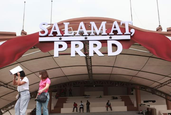 Inilubog tayo sa utang tapos salamat PRRD?
Kayo kayo na lang ang maglokohan,wag nyo kong idamay.