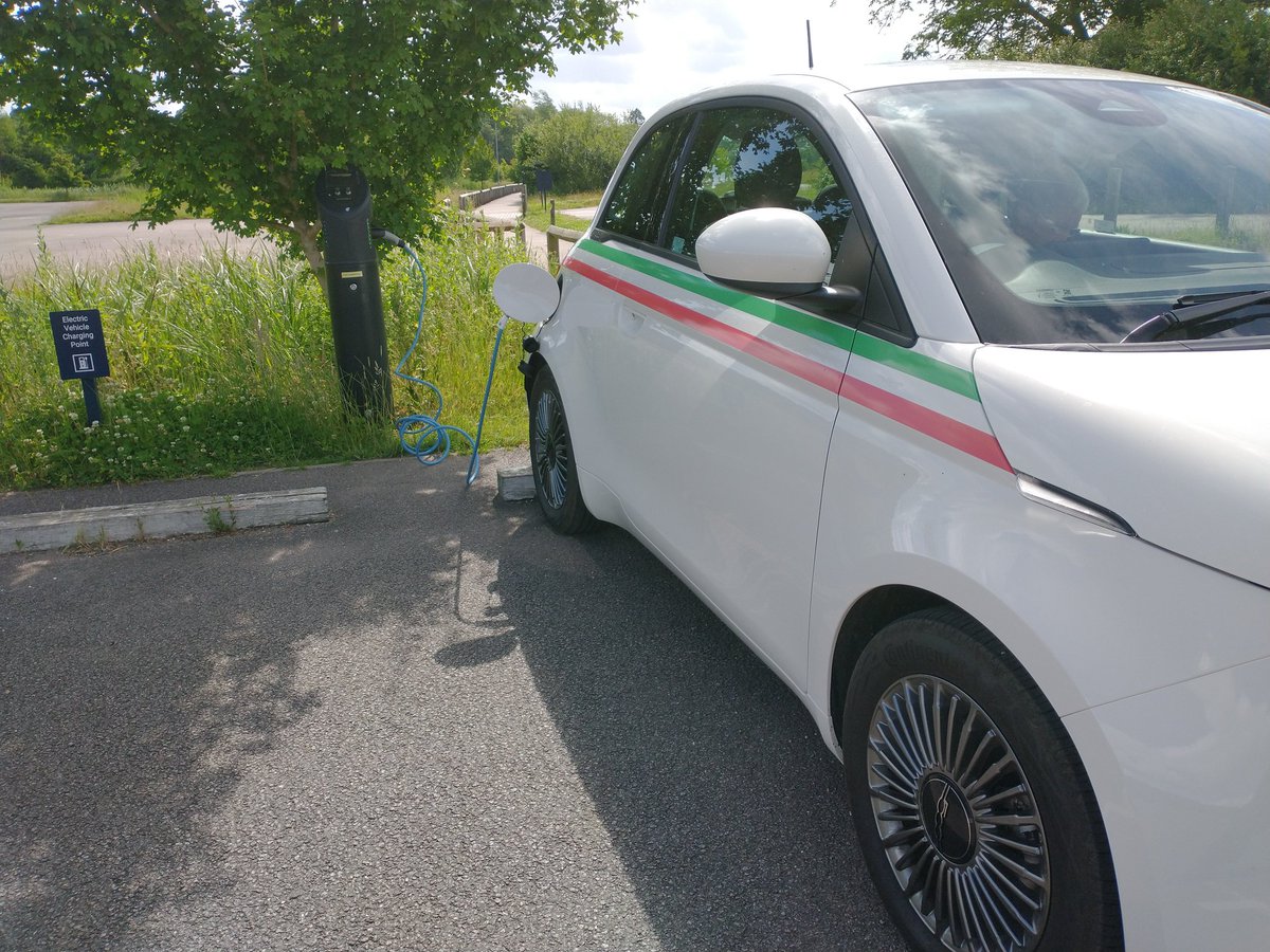 Thank you <a href="/nationaltrust/">National Trust</a> at Waddesdon.

Destination charging while visiting.

Looking forward to developments here and at other properties to expand the destination charging provision to cater for the increasing take up of EVs.

Meanwhile this is a great help today.