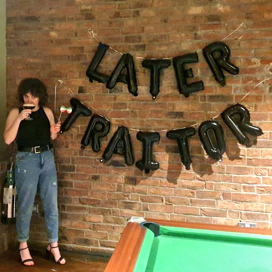 As you can see by the signage my friends and colleagues <a href="/RIECathLab/">RIE Cath Lab</a> took my decision to move back to the fair isle really really well. Thank you for making it so hard to leave! ❤️🫀
On to the next adventure! 🇮🇪 #sendoff #greatteam #greatcity #mybrexit