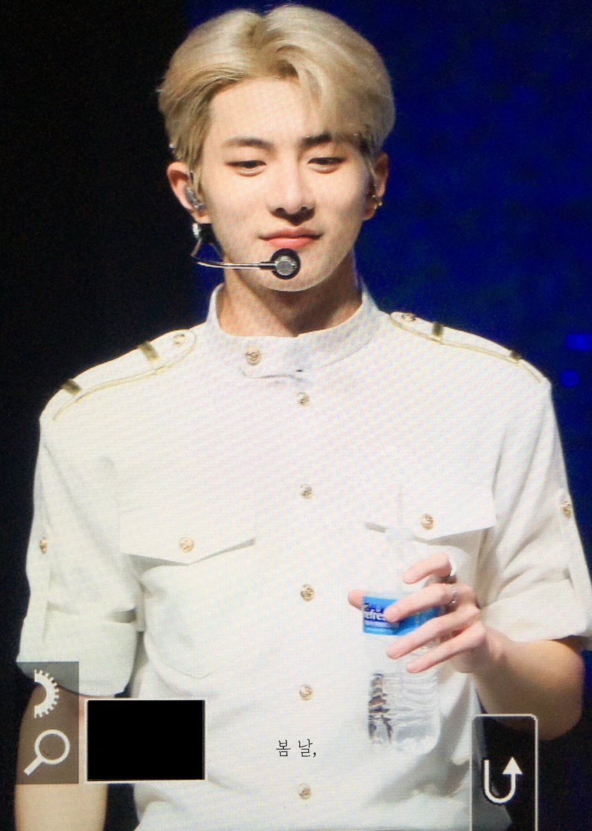 bmdaysz's tweet photo. 220624 San Jose
#골든차일드 #GoldenChild
#최보민 #보민 #BOMIN https://t.co/s9fQyN7r8n