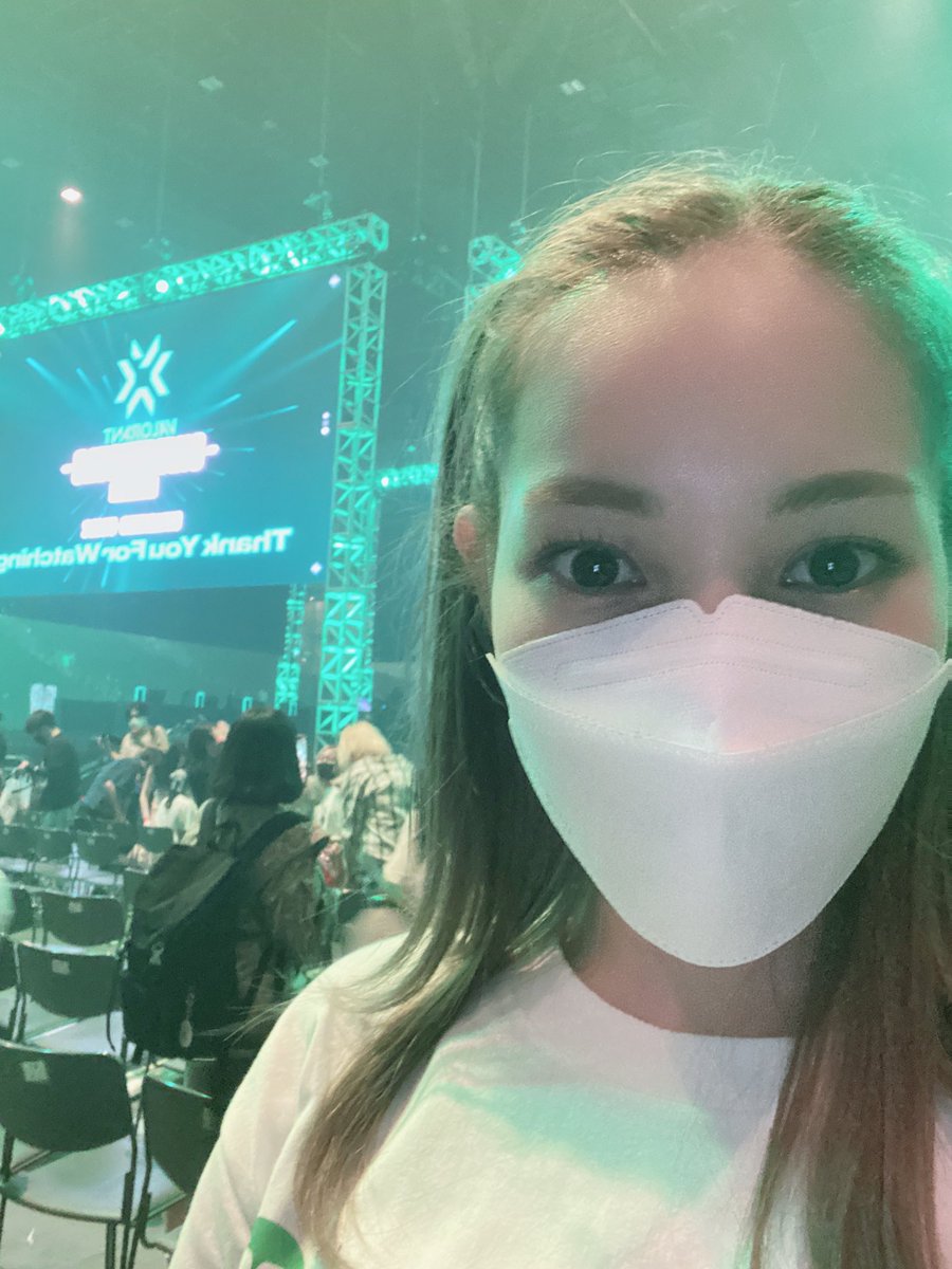 hotarusama67's tweet photo. すごくすごく楽しかった、選手の皆さんお疲れ様でした😳😳
そして、くりちゃんと写真とれた❤️
@kurichaaaaa_n 

#VCT
#VCTJP 
#VALORANT 
#SSA 
#埼玉スーパーアリーナ https://t.co/0GAdlQlLyR
