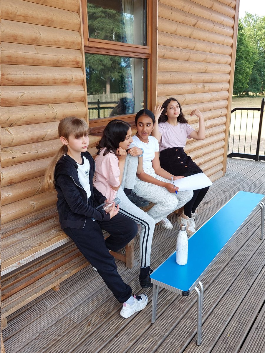 Year6Chantry1's tweet photo. Quiz night #walesbyforest #Teamchantry https://t.co/8NOhm8wpm5