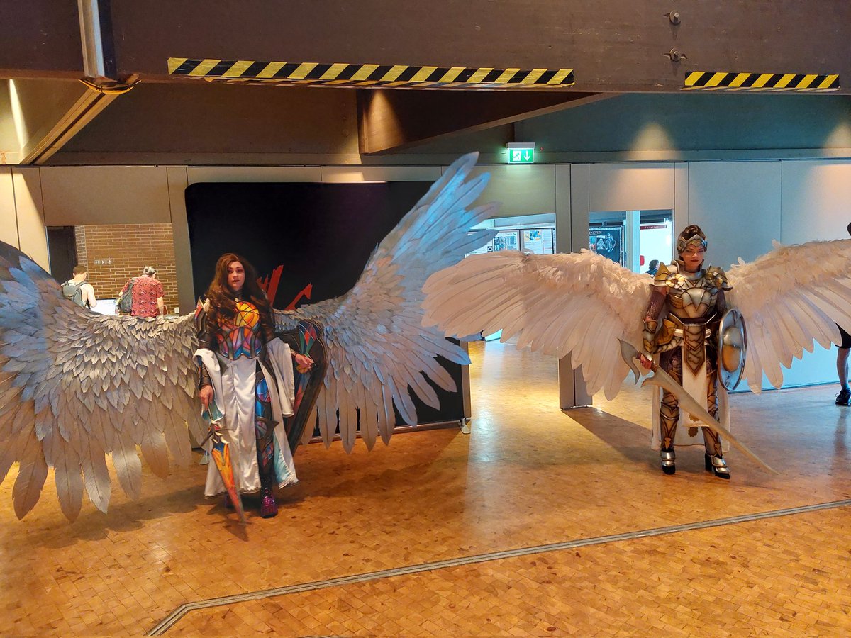 OopsAllSalt's tweet photo. The Angels arrived!
@NissaCosplay @RaahegaC
#CommandFestFfm https://t.co/enIKVoCDed
