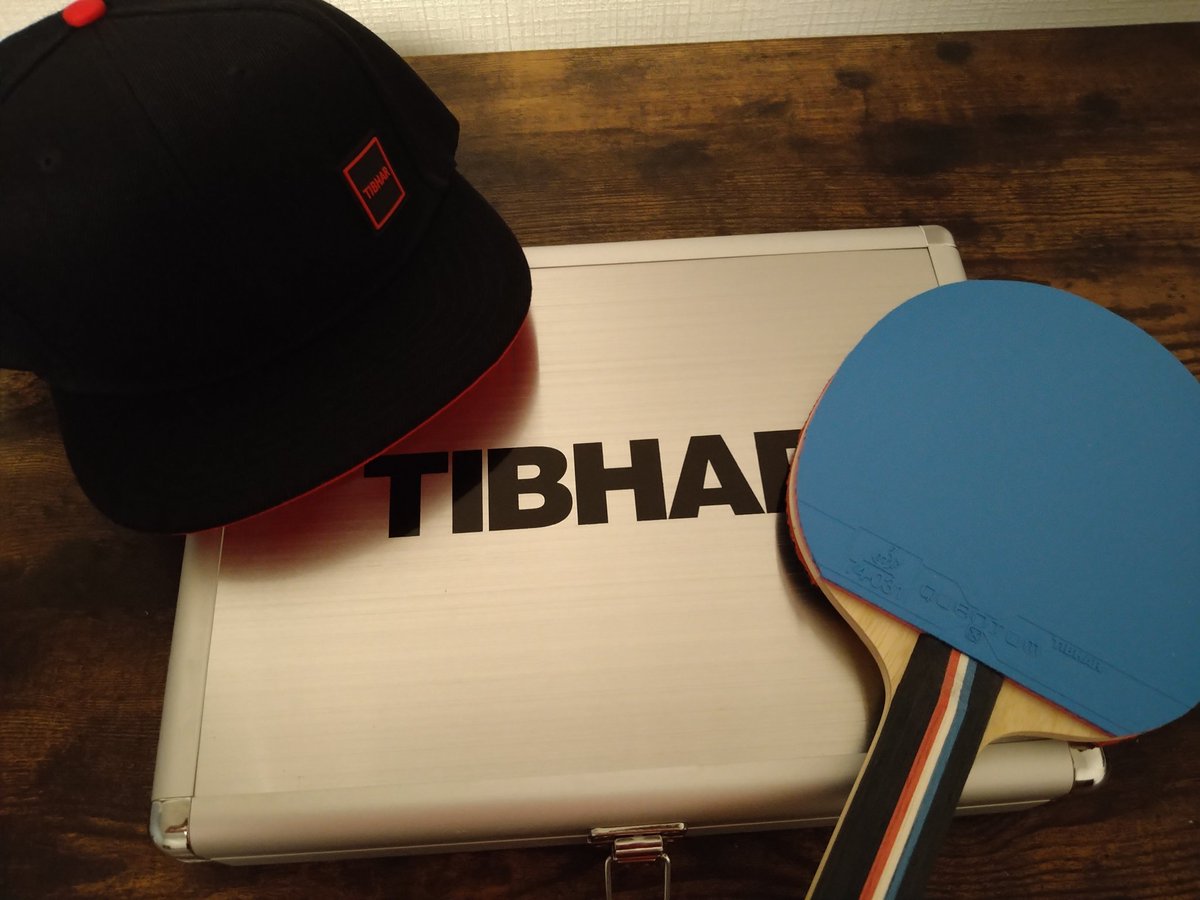jpherojp's tweet photo. わーい
ラケットとラバーとどいたー！
初めてのカラーラバー！
明日の練習が楽しみ
THIBARファミリーイケメン多いから、一式揃えた俺もイケメンになってると思う
#THIBAR https://t.co/xI4QP0Ey53