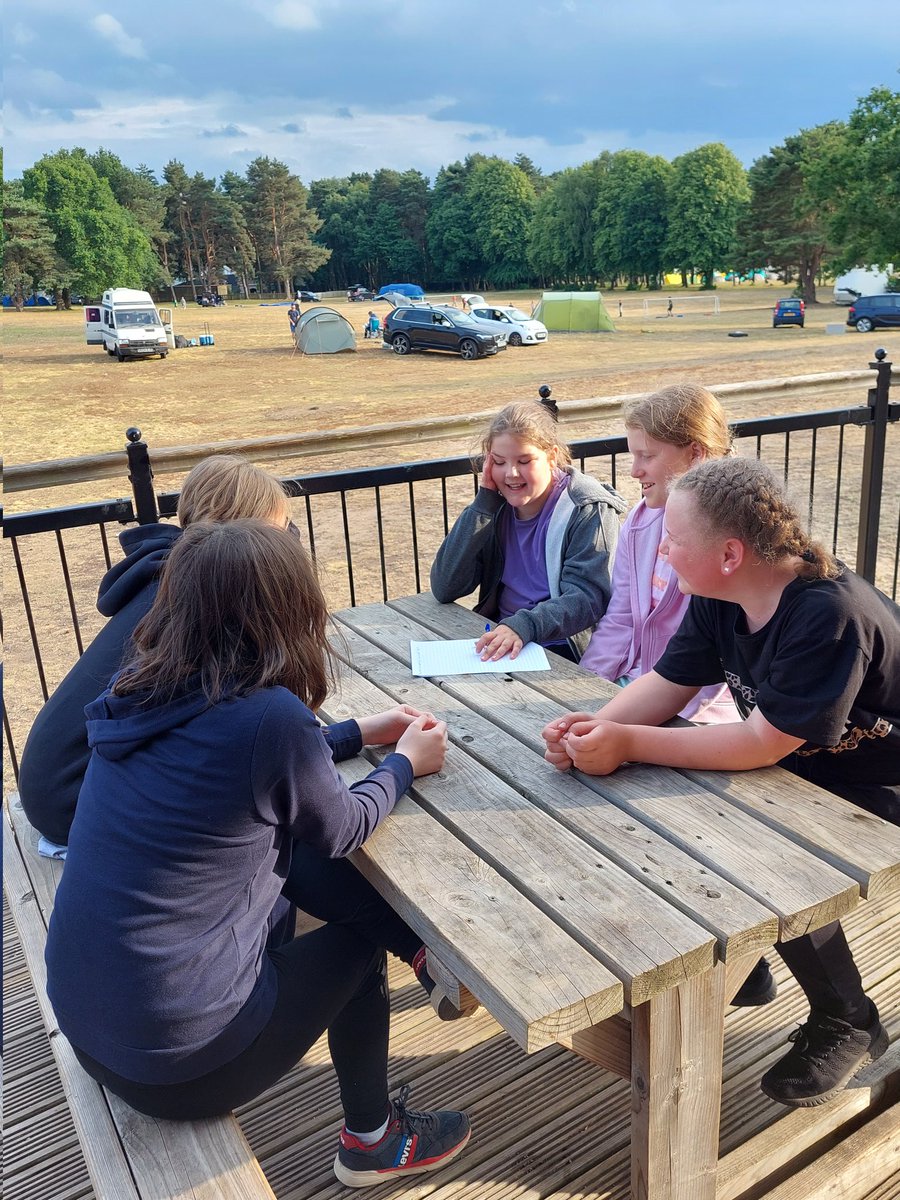 Year6Chantry1's tweet photo. Quiz night #walesbyforest #Teamchantry https://t.co/8NOhm8wpm5
