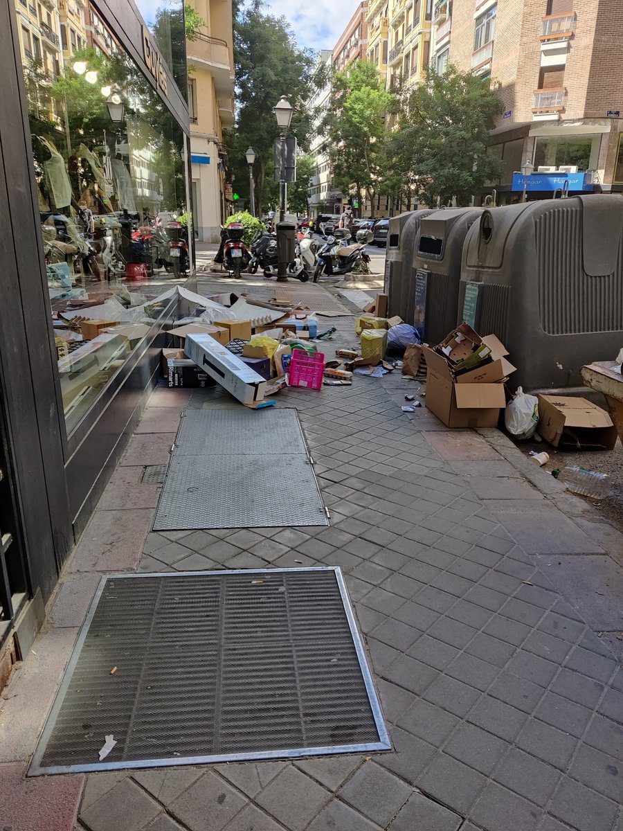 VictorPortals's tweet photo. @Lineamadrid Sábado 25 de junio a 11:25 de la mañana. General Pardiñas esquina Hermosilla https://t.co/4RWF7jRtpr