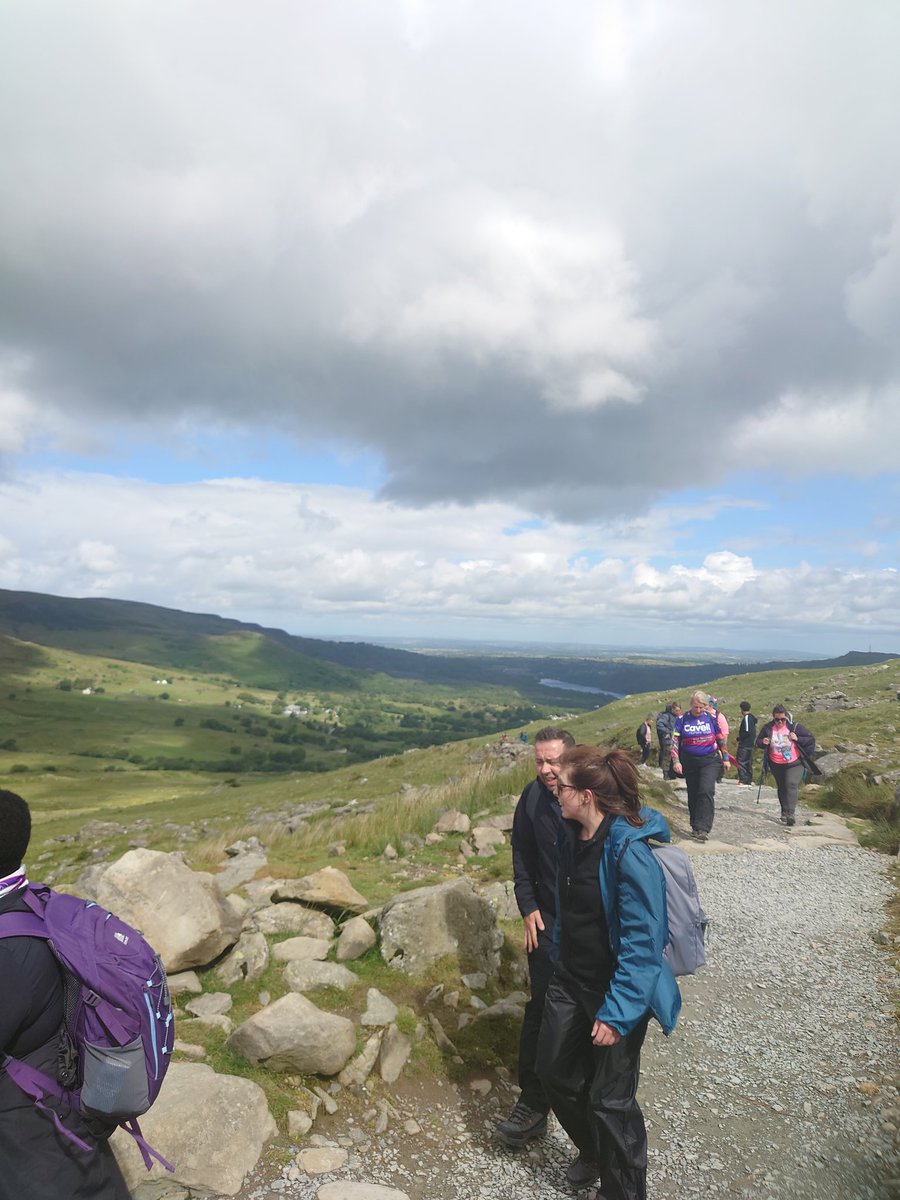 BecksBDaniels's tweet image. #SnowdonChallenge @hepworth_becky @SamSherrington @NRCUK @khumal3 @WeCYPnurses @WeNurses