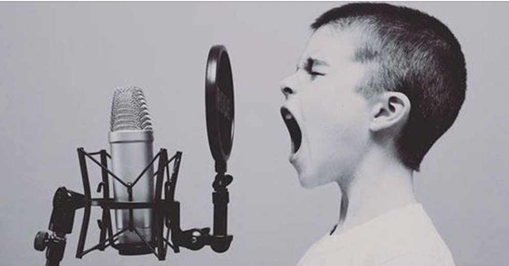 materia_ciencia's tweet photo. Decía Nietzsche que “sin música, la vida sería un error” y recientes investigaciones de neurocientíficos, musicólocos, psicólogos y antropólogos parecen darle la razón. La música actúa en el cerebro de manera similar a las drogas, el sexo o la comida: https://t.co/36xK6PnaKj https://t.co/HNCCqFqQZO