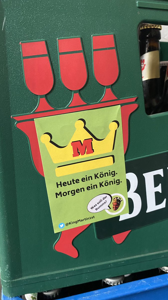KingMartin1st's tweet photo. Die großen Festspiele auf dem Campus beginnen. Großes wird sich ereignen! Königliche Getränke sind auch dabei. #campusleben #cafe #olympiade #cafeolympiade #bumms https://t.co/pxkbEiRZ90