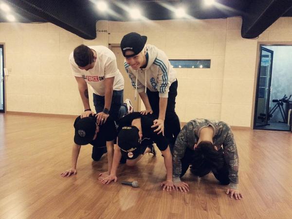 nuest rare/old pics tweet media
