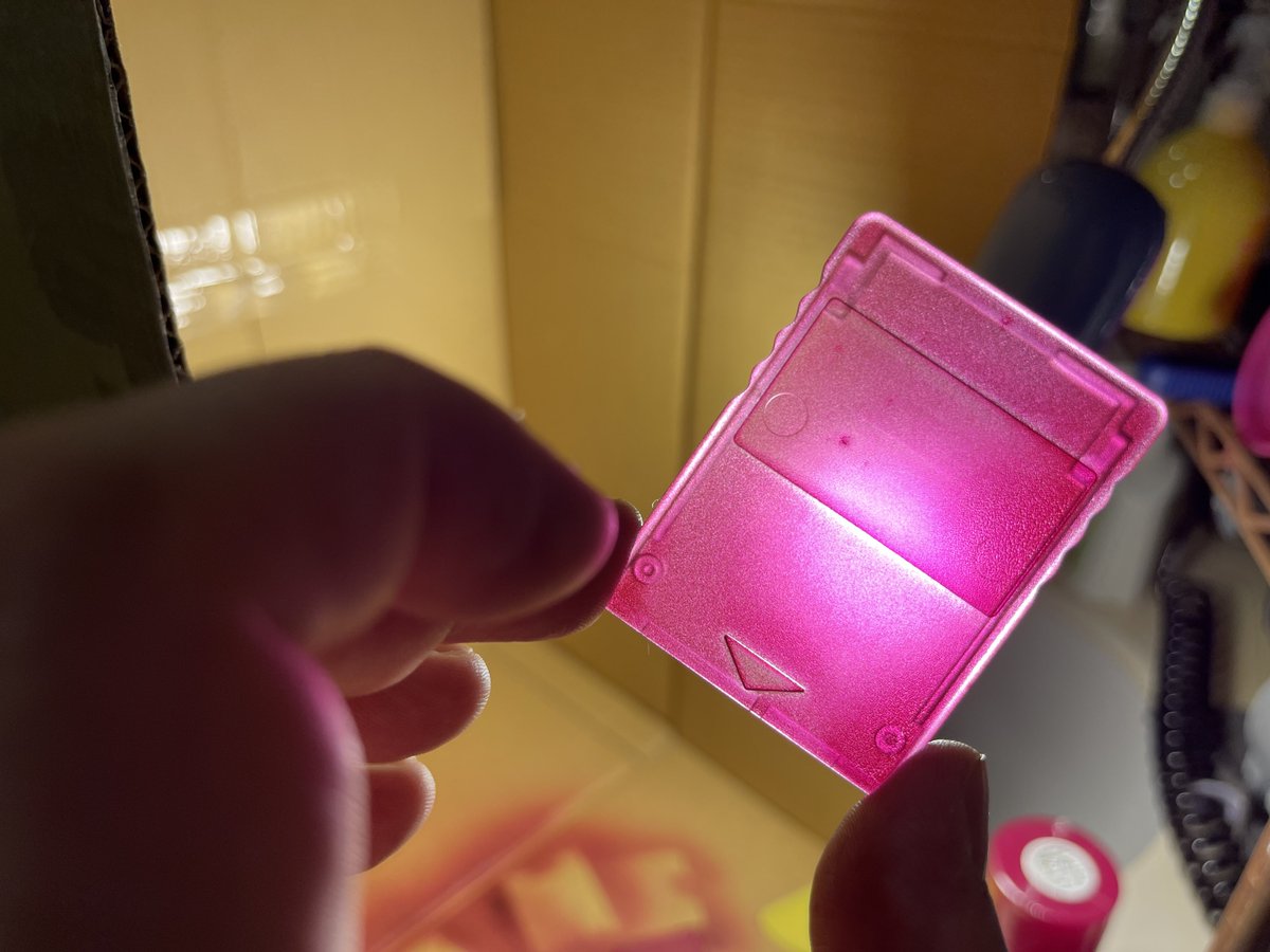 RgRDev's tweet photo. Just paint the memory card/Mx4sio shell from @info_JT_Studio_ this morning. With TAMIYA PS-40.
#mx4sio #ps2 #playstation https://t.co/RGGALew4bR