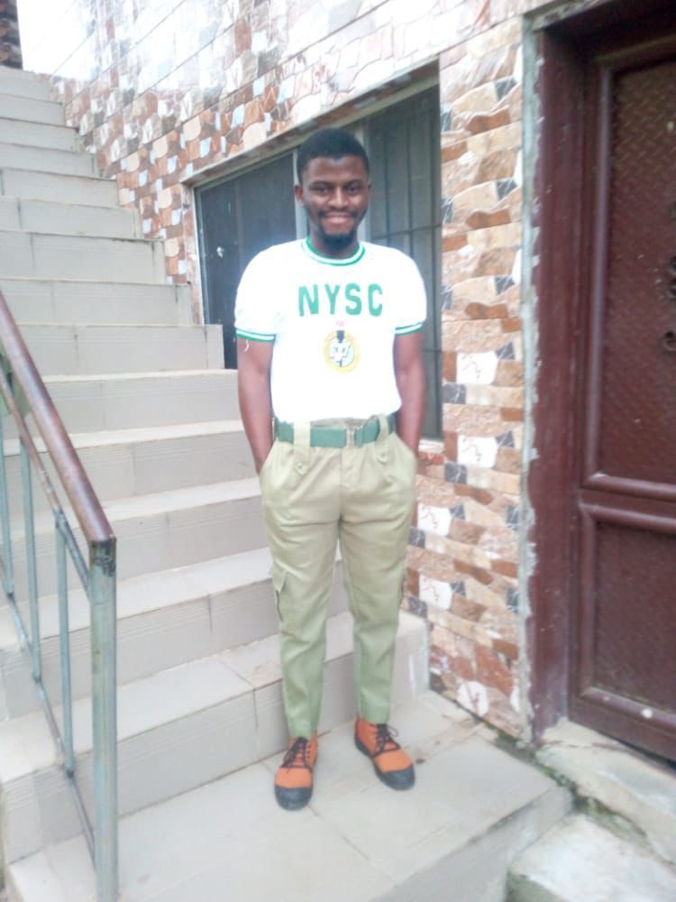 ahmad_dot_com's tweet photo. This is Dauda Jamiu, a corp member serving in  Oyo state. He was last seen at his PPA accommodation in Ibadan at around 4:30pm on the 22nd of June 2022.

Reports have it that he was lured out by some persons and has not returned home since.
Help us  #FindDaudaJamiu https://t.co/GcmeSu9CNK