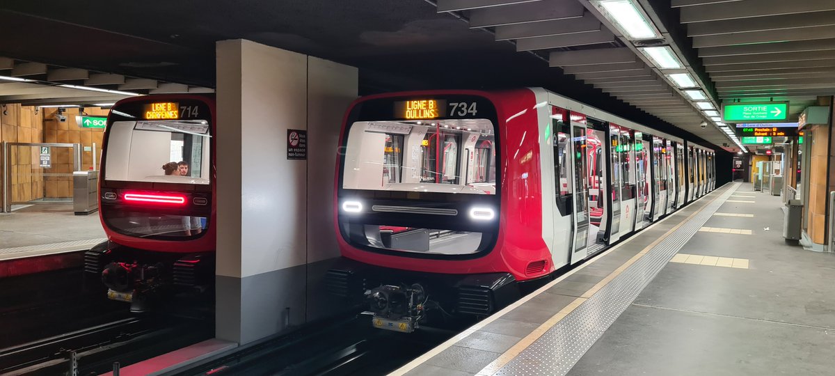 Metro_Insolite's tweet photo. Ça y est, la ligne B du réseau @TCL_SYTRAL est en mode automatique 7j/7 à compter d'aujourd'hui. Elle devient ainsi la deuxième ligne de France à passer de la conduite manuelle à l'automatisme intégral après notre @Ligne1_RATP parisienne. La @Ligne4_RATP devrait bientôt suivre... https://t.co/h09WGGkoeS