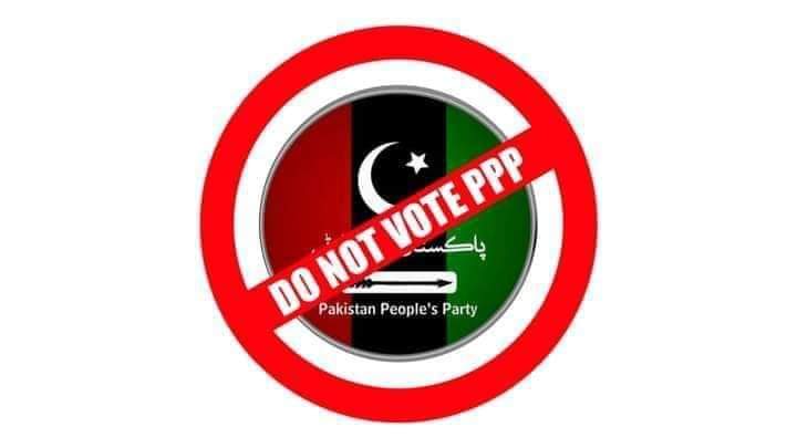 FarihaNooor's tweet photo. ڪنهن ڪنهن جا قرض لاهيون
خدا جا لاهيون يا خدائن جا لاهيون
وضون ڪيون يا پگهر سڪايون 
حج ڪيون يا وياج لاهيون
عبادت جو ٽائيم ڪٿان آڻيون
جو کڻي آخرت بچايون💔😭 https://t.co/LtOpjlINiP