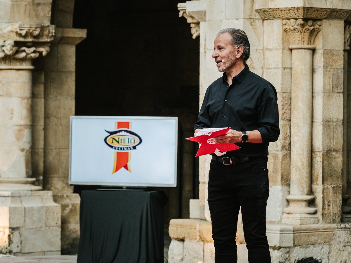 TEDxLeon's tweet photo. Gracias, gracias y mil gracias a todos los que han colaborado en el evento 👏👏👏 (II)

❌ TEDxLeon X (diez)
#TEDxLeon #TEDx #Leonesp https://t.co/4rYKgwkD6Y