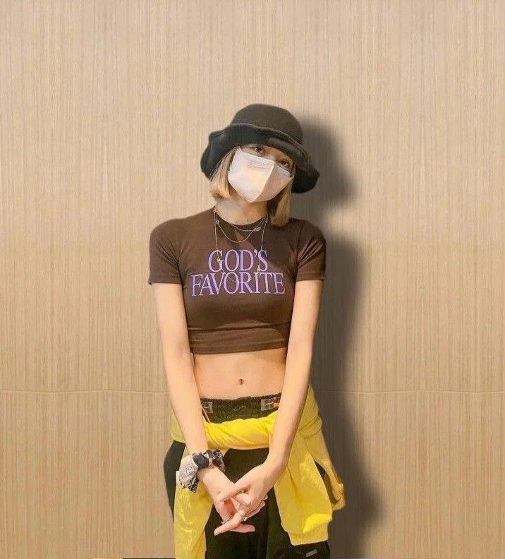 Lisa best body in kpop 😁