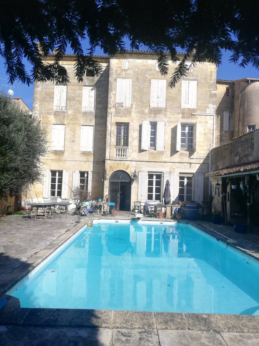 Due to very last min cancellation we have a spare place for a writing retreat here at Chez Castillon starting on July 1st....
We'd love to welcome you here ...
