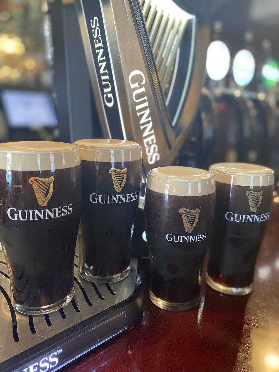 kavanaghspubd8's tweet photo. Perfection 👌🏻
#Guinness #creamypints #kavanaghs #Dublin8 #Theliberties https://t.co/e4rHh04VMk