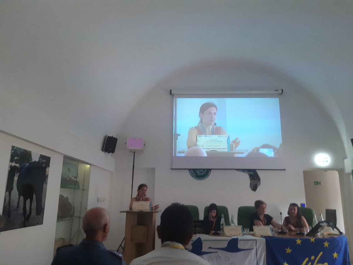 AlbaLAstorina's tweet image. Laura Criscuolo @CnrIrea e CnrIgg presenta l&apos;esperimento #CitizenScience a Milano @ProgettoBridges progetto-bridges.it/esperimento-ur… Grande panel al Convegno finale #LifeEsc360 @LIFEprogrammeIT moderato @CateBergami @lteritaly