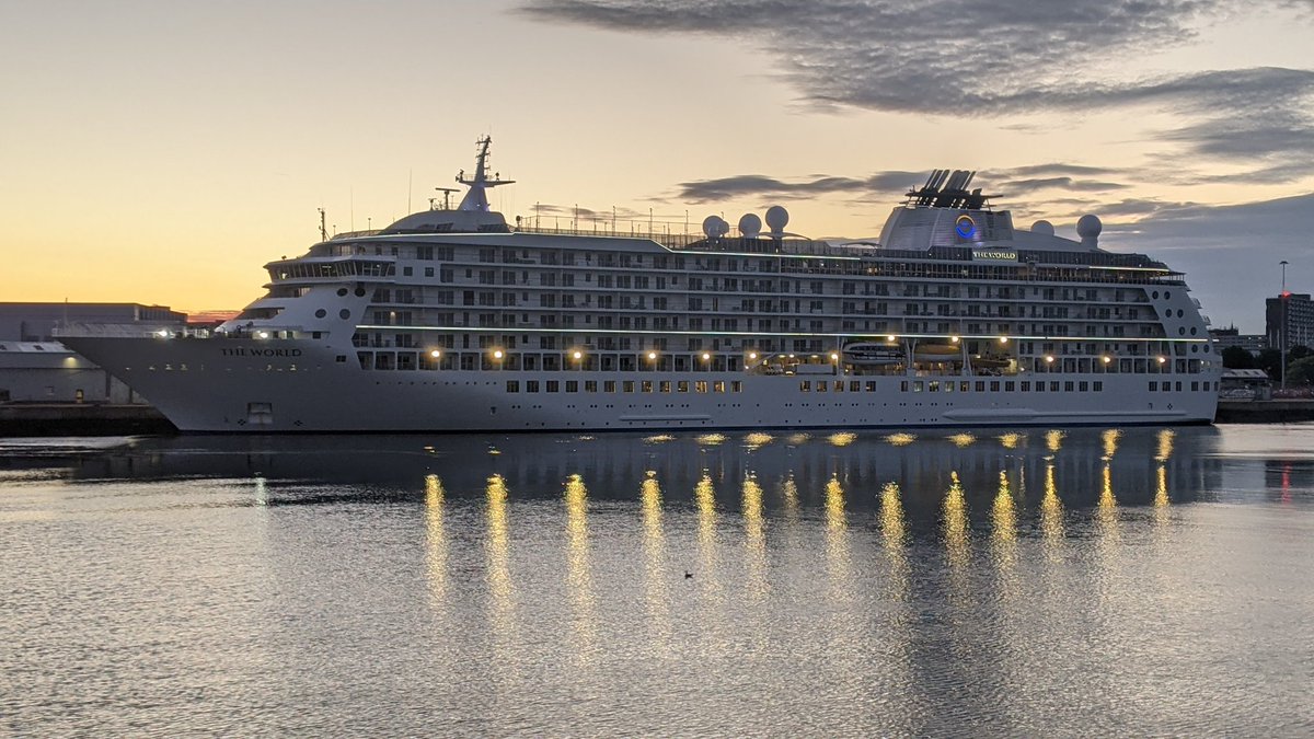 towing_man's tweet photo. Cruise ship "The World" in Southampton recently. An interesting one as it's a private residential cruise ship with large apartments to purchase. And of course one of the most iconic departing for New York, Queen Mary 2 https://t.co/UcHVX5cjHH